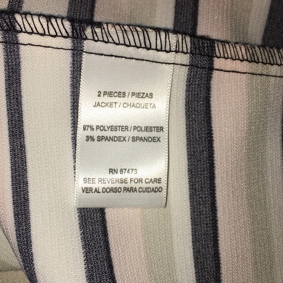 NWT Striped Blazer by Danny and Nicole Size 14W - Picture 4 of 4